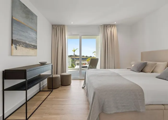 Al4-2017 - - Alcazaba Lagoon Estepona