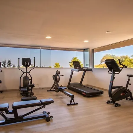 Spacious 2 Bed & Solarium Alcazaba Lagoon Al2017 شقة